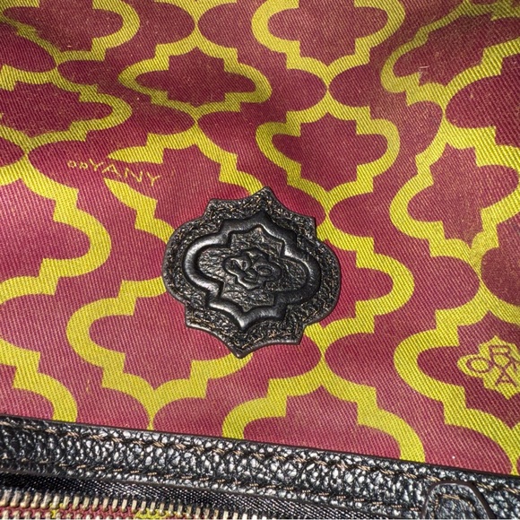 orYANY New York Black Leather Hobo Shoulder Bag Brass Hardware Slouchy Purse - Picture 5 of 8